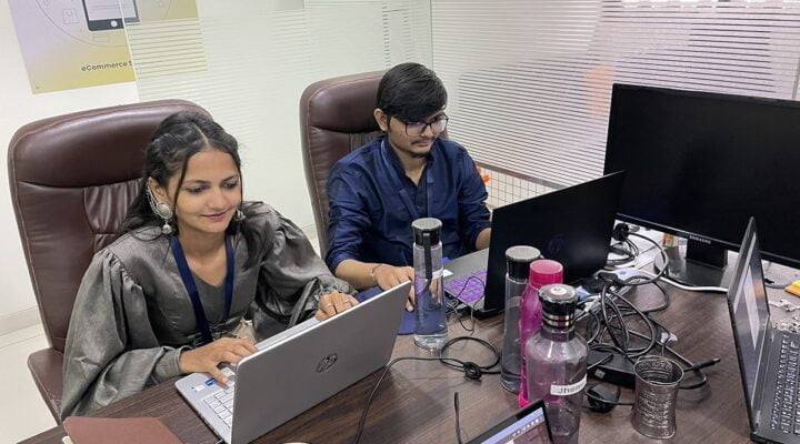 Is working in an office a blessing or a problem? 15 Fresher’s life